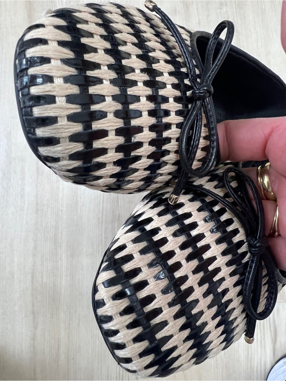 SCHUTZ black and cream raffia woven bow ballet flats / size 10 - Picture 3 of 7